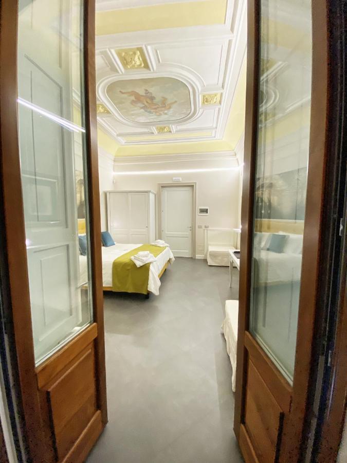 Anfiteatro Le Suites CTA Exterior photo